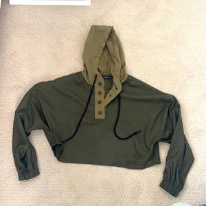 Zara green cropped sweater with hood Women’s size Medium